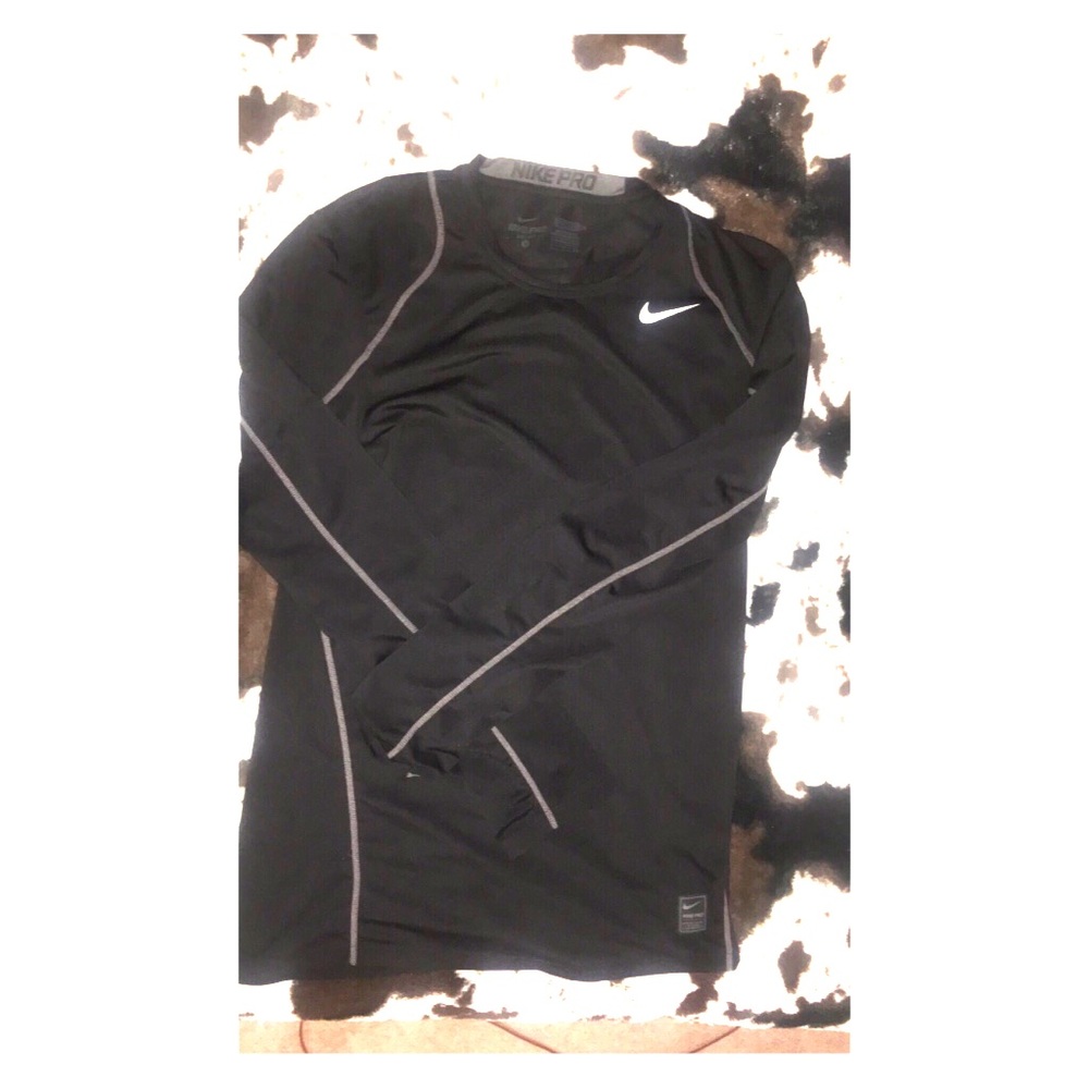 Men’s Nike long sleeve